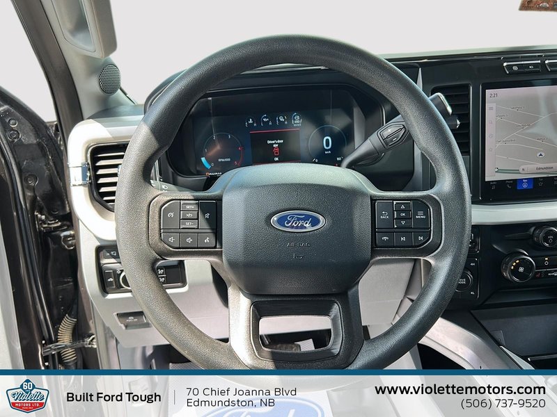 Ford Super Duty F-350 SRW XLT 2024