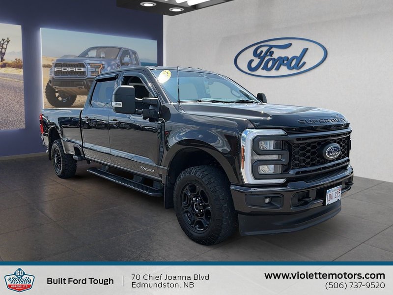 Ford Super Duty F-350 SRW XLT 2024