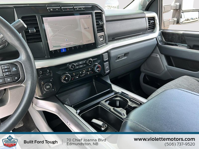 Ford Super Duty F-350 SRW XLT 2024