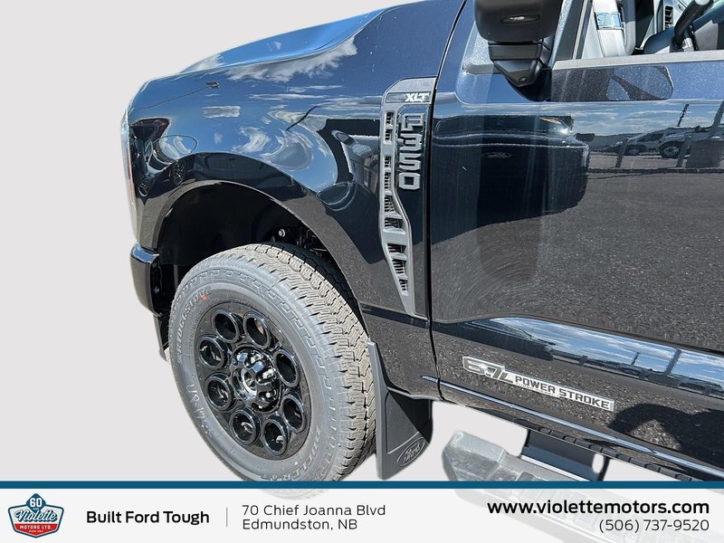 2025 Ford Super Duty F-350 SRW XLT