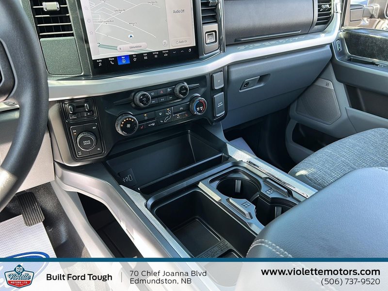 2025 Ford Super Duty F-350 SRW XLT