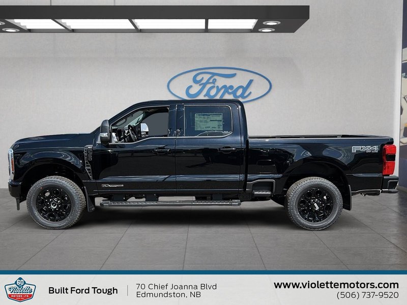 2025 Ford Super Duty F-350 SRW XLT