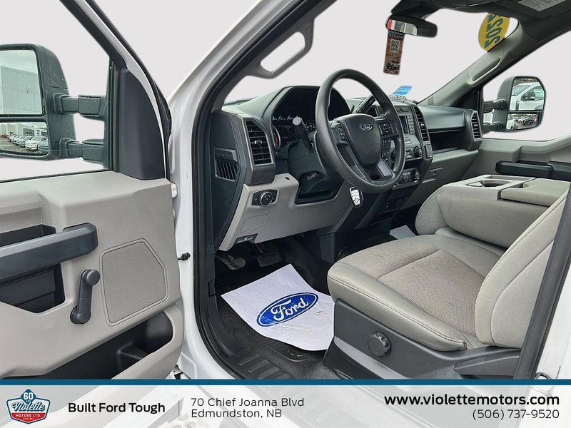 2022 Ford Super Duty F-550 DRW XL
