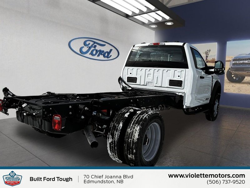 Ford Super Duty F-550 DRW XL 2026