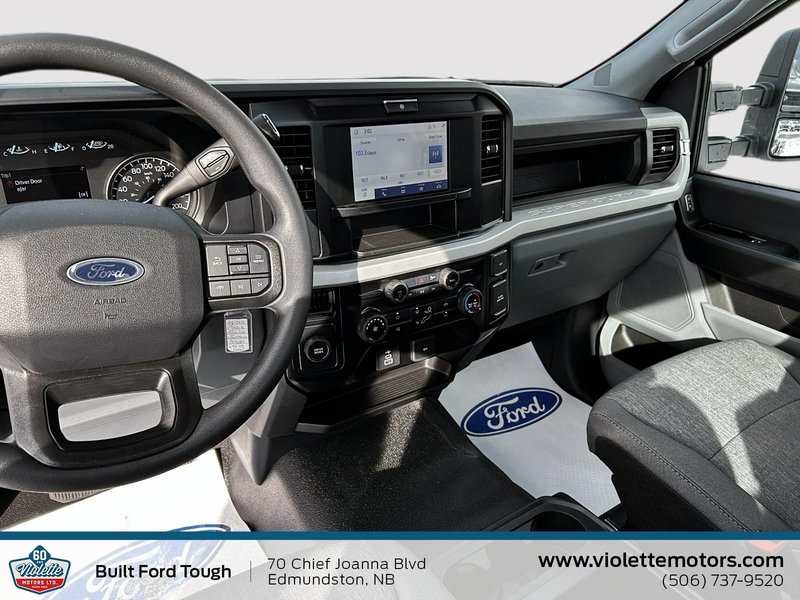 Ford Super Duty F-550 DRW XL 2026