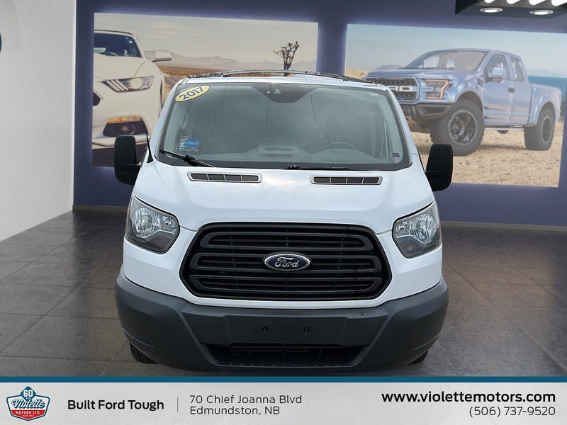 Ford Transit Cargo Van BASE 2017