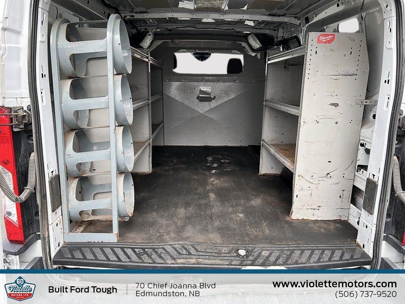 Ford Transit Cargo Van BASE 2017