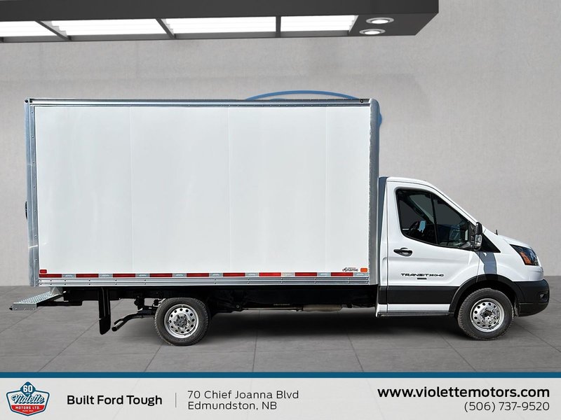 2025 Ford TRANSIT CUTAWAY BASE