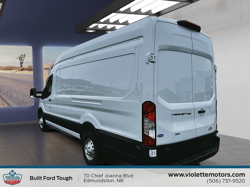 2026 Ford Transit Long 148 EL