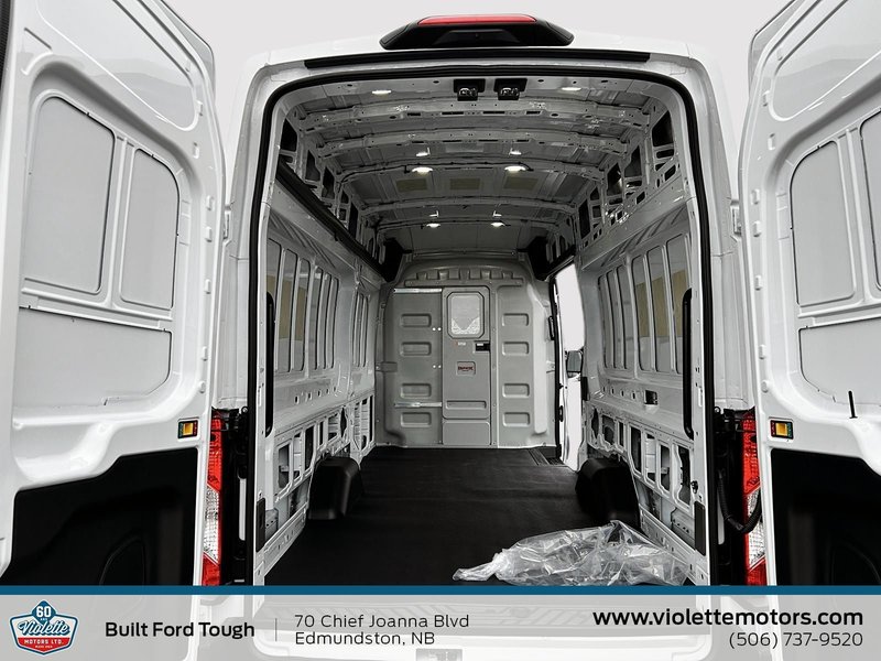 2026 Ford Transit Long 148 EL
