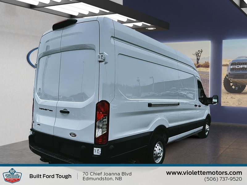 2026 Ford Transit Long 148 EL