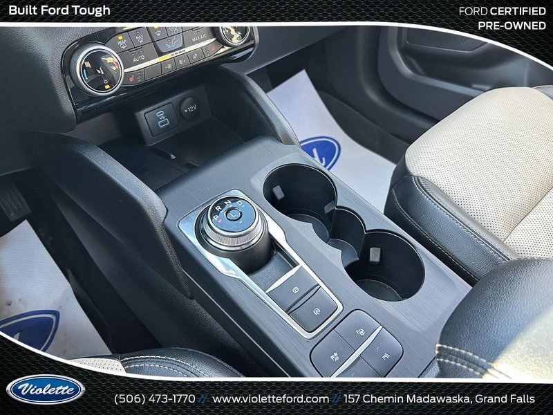 2022 Ford Escape TITANIUM