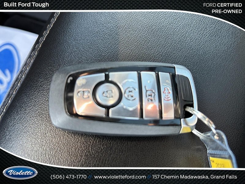 Ford Explorer XLT 2023