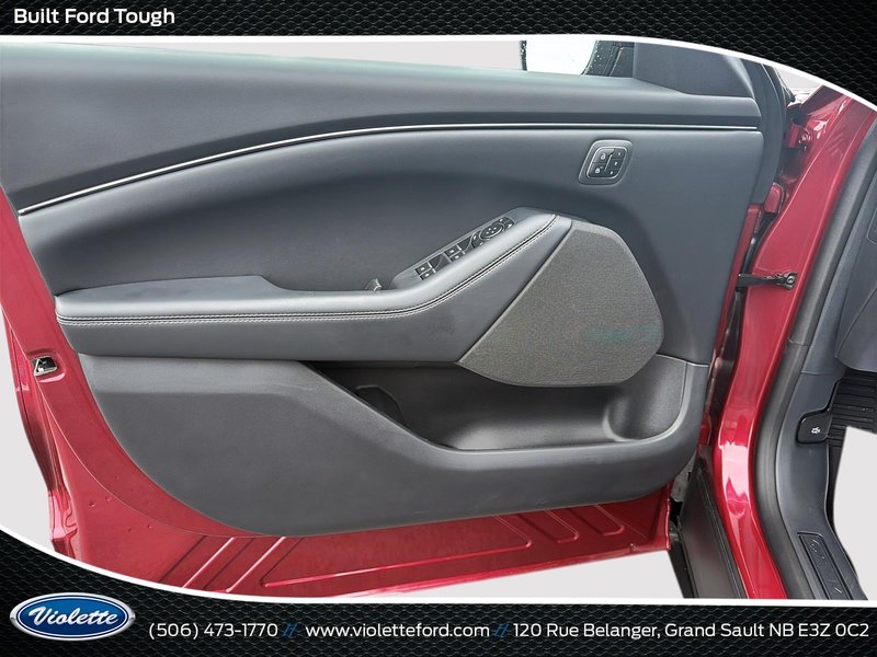 2025 Ford MUSTANG MACH-E SELECT