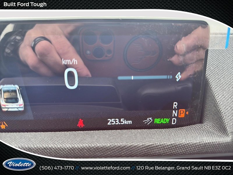 2025 Ford MUSTANG MACH-E SELECT