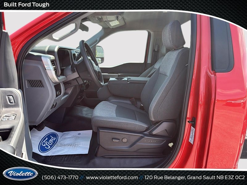 2024 Ford Super Duty F-550 DRW XLT