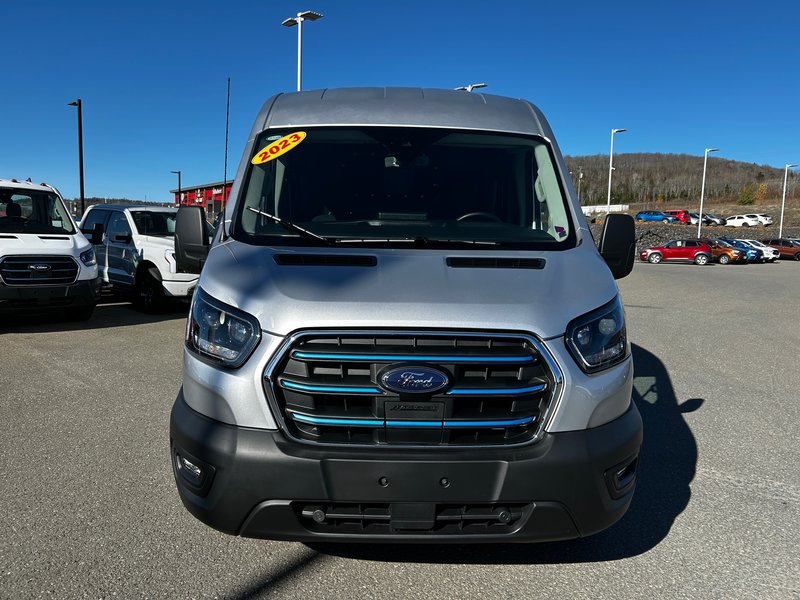 Ford E-Transit Cargo Van BASE 2023
