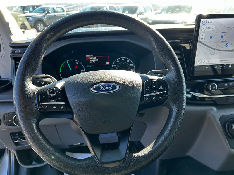 Ford E-Transit Cargo Van BASE 2023