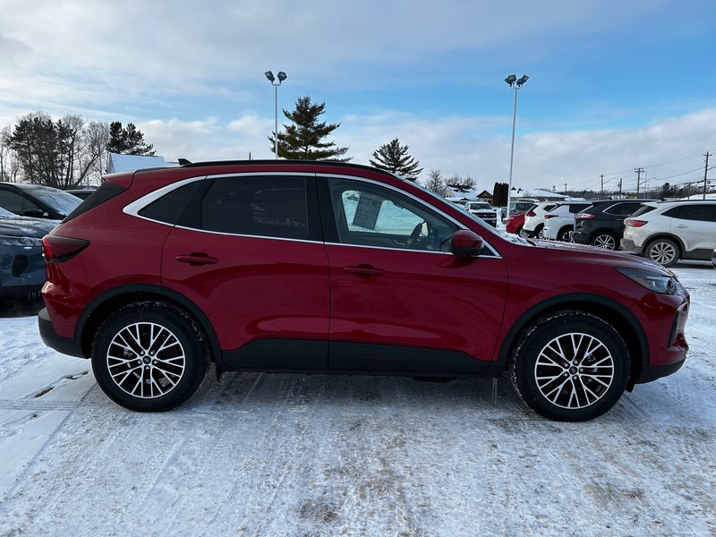Ford Escape PHEV 2025