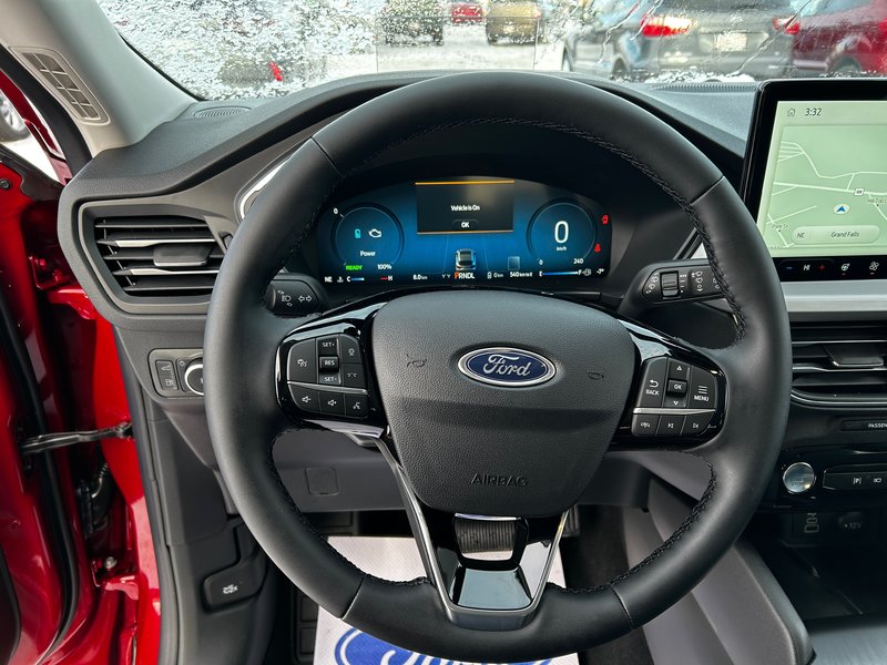 Ford Escape PHEV 2025