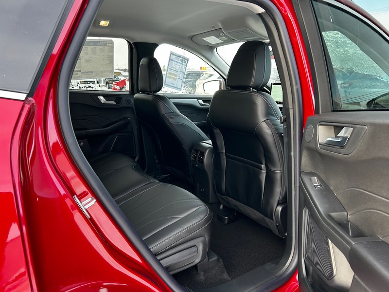 Ford Escape PHEV 2025
