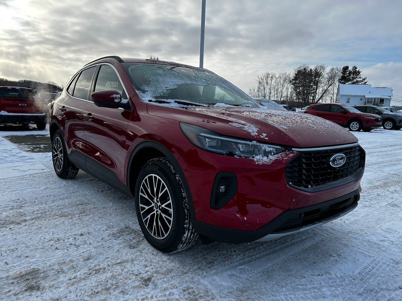 Ford Escape PHEV 2025