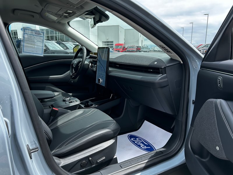 Ford Mustang Mach-E Premium 2024