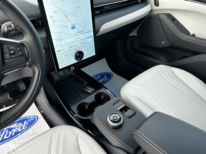 2024 Ford Mustang Mach-E PREMIUM