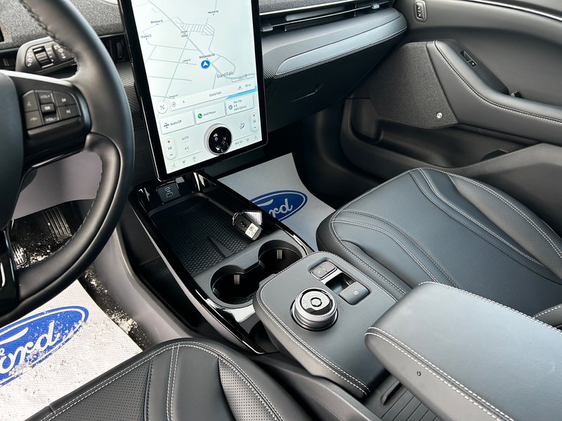2024 Ford Mustang Mach-E PREMIUM
