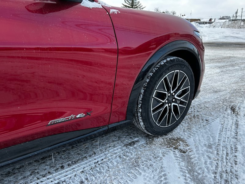 2024 Ford Mustang Mach-E PREMIUM