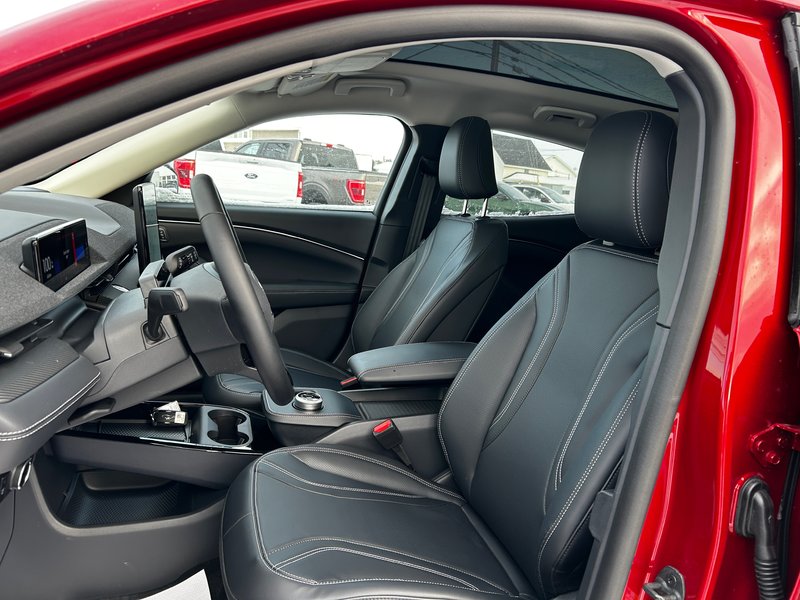 2024 Ford Mustang Mach-E PREMIUM