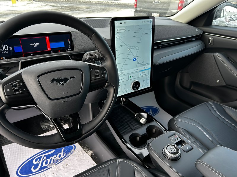 2024 Ford Mustang Mach-E PREMIUM