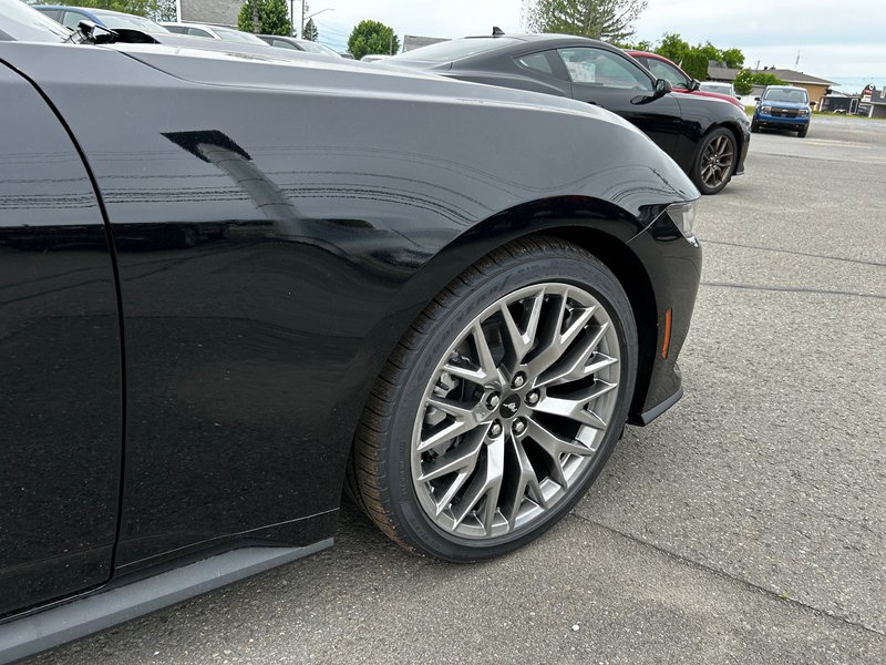 Ford Mustang ECOBOOST PREMIUM 2024