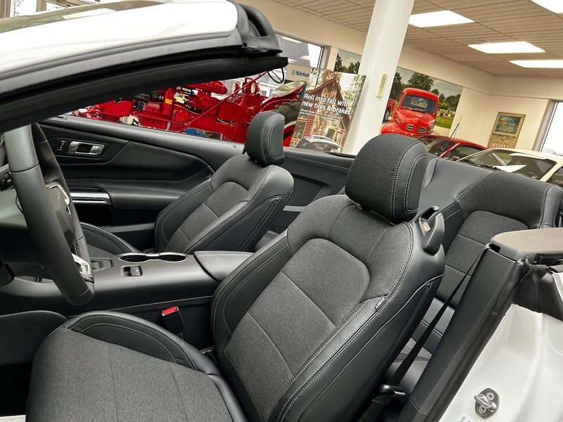 Ford Mustang ECOBOOST 2024