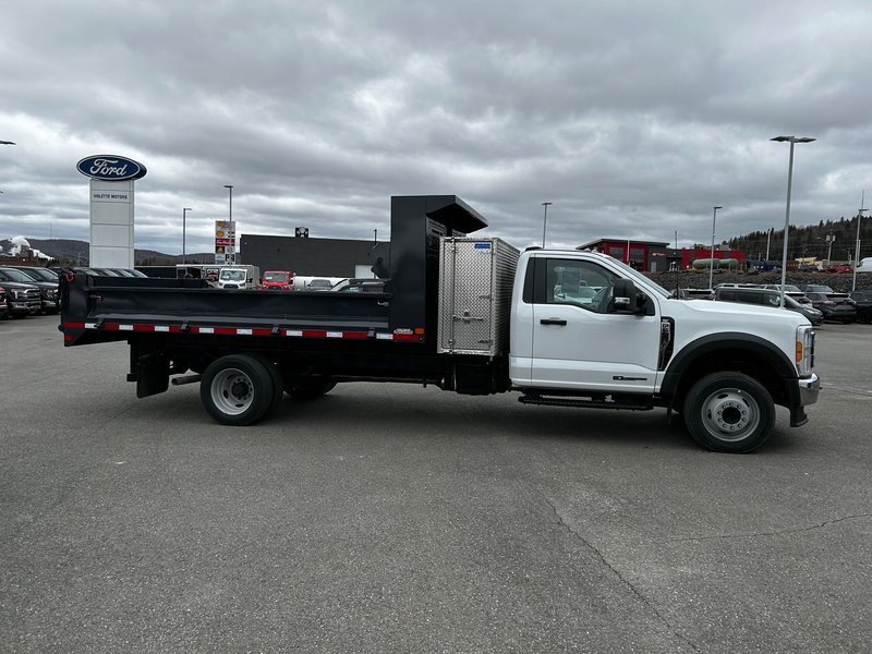 Ford Super duty F-550 DRW XLT 2023