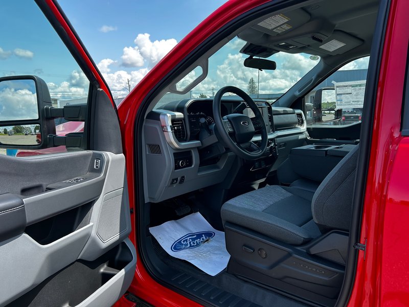 2024 Ford Super duty F-550 DRW XLT