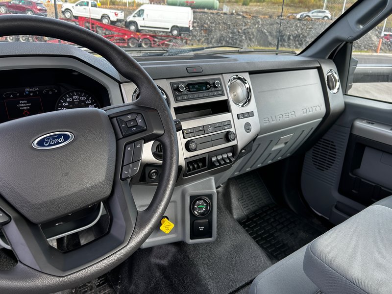2024 Ford Super Duty F-750 Straight Frame BASE