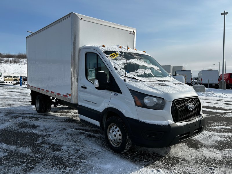 2022 Ford TRANSIT CUTAWAY BASE