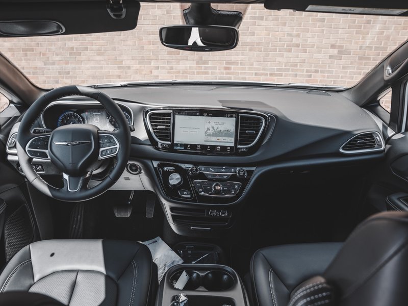2025 Chrysler Grand Caravan SXT