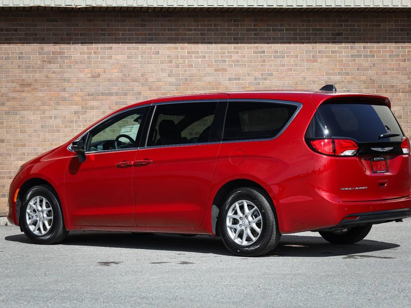 2026 Chrysler Grand Caravan SXT