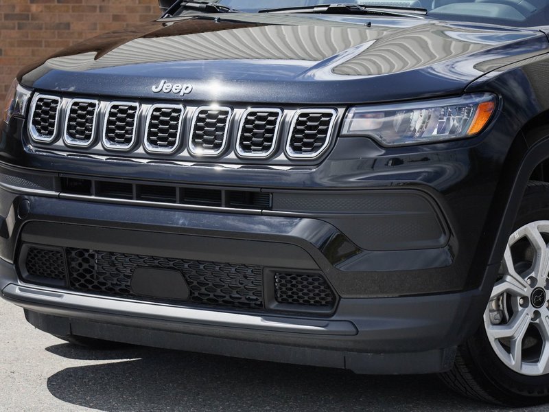 2025 Jeep Compass SPORT