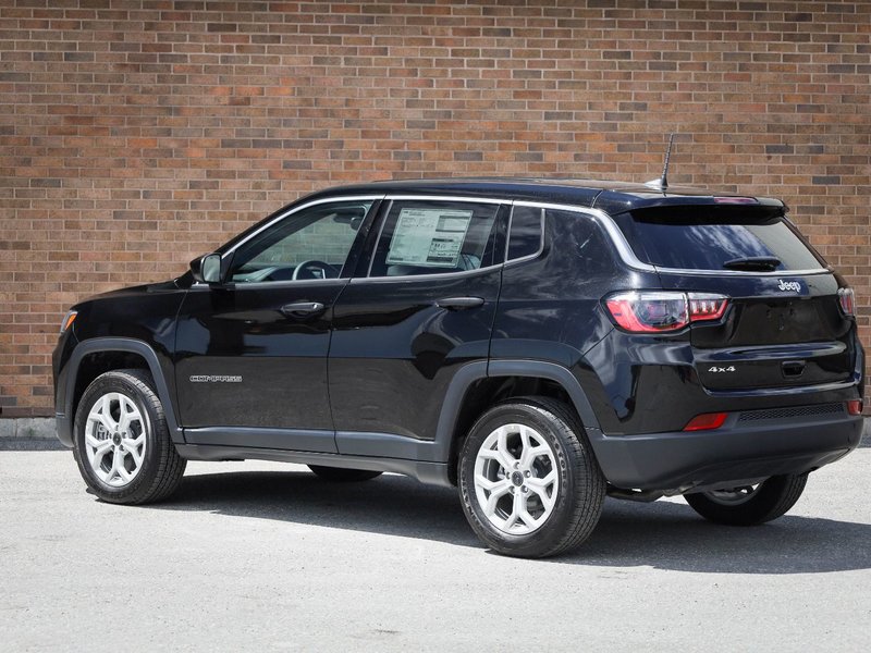 2025 Jeep Compass SPORT