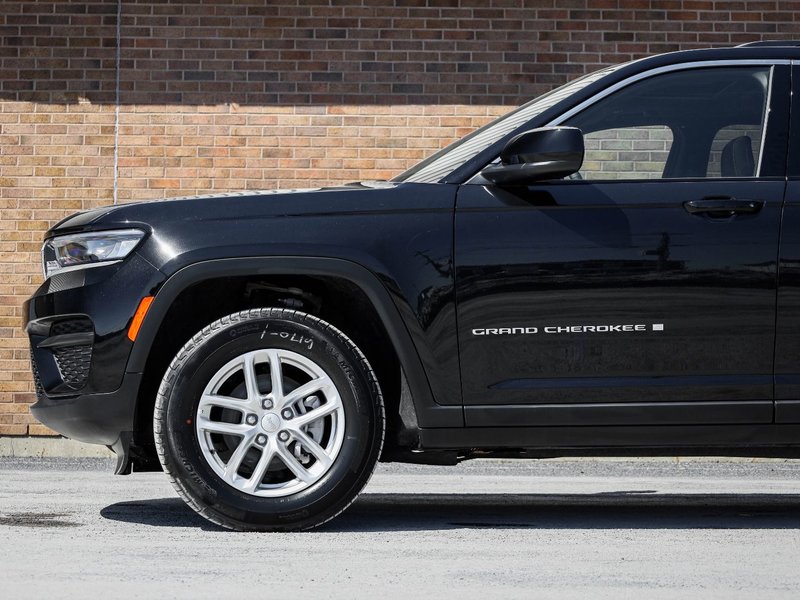 2025 Jeep Grand Cherokee LAREDO