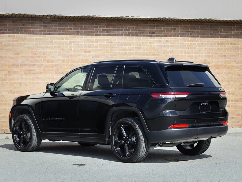 2025 Jeep Grand Cherokee LAREDO ALTITUDE