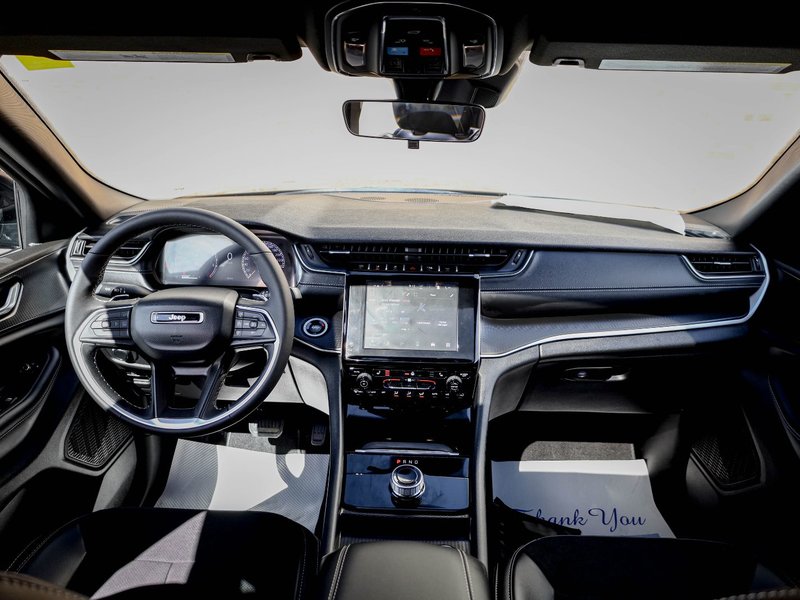 2025 Jeep Grand Cherokee LAREDO ALTITUDE