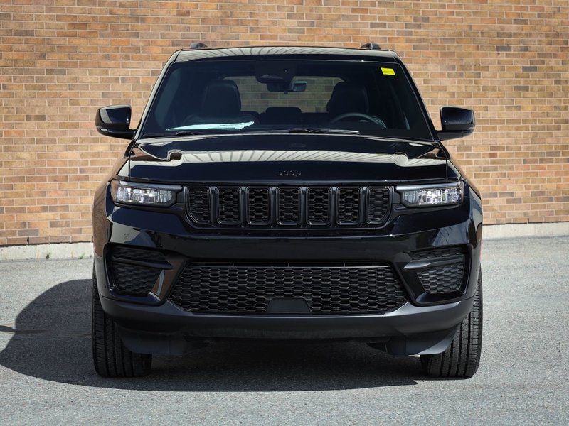 2025 Jeep Grand Cherokee LAREDO ALTITUDE