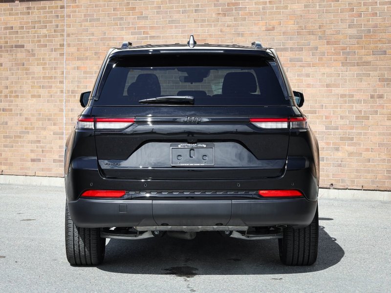2025 Jeep Grand Cherokee LAREDO ALTITUDE