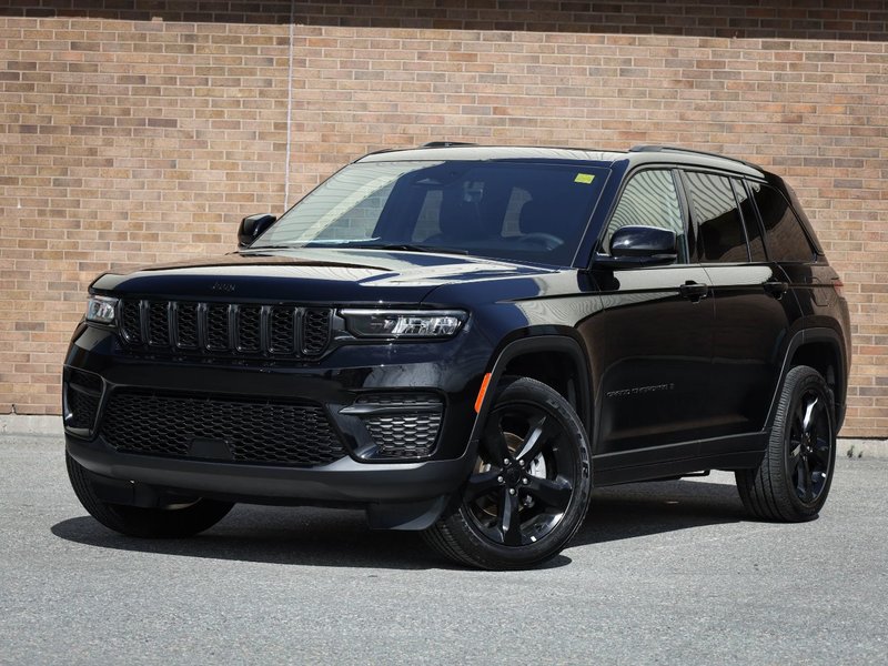 2025 Jeep Grand Cherokee LAREDO ALTITUDE