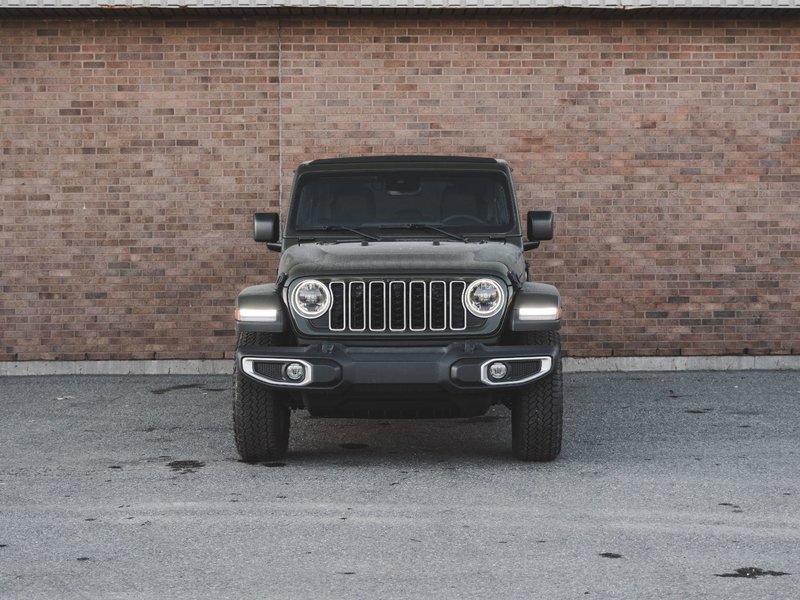 2024 Jeep WRANGLER 4-Door SAHARA
