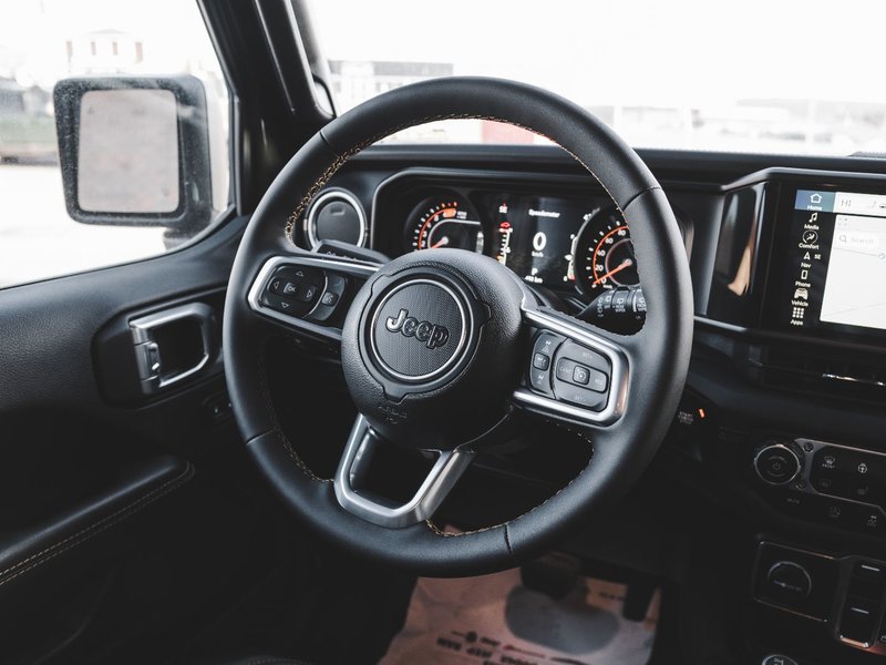 2024 Jeep WRANGLER 4-Door SAHARA